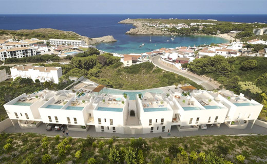El proyecto Arenal Live, en Menorca, financiado por Urbanitae y promovido por Azur Estates