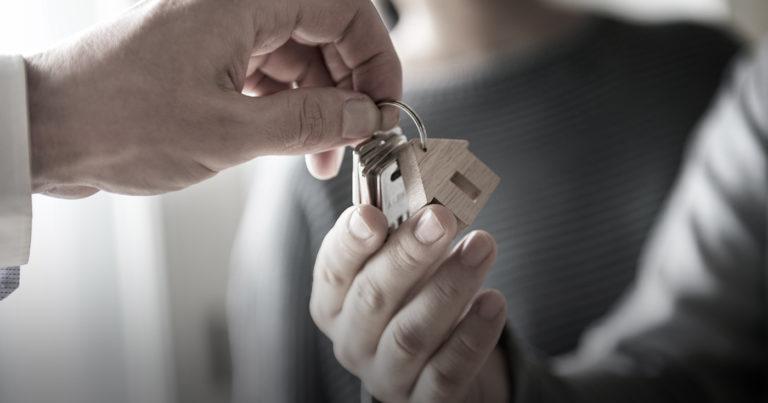 La firma de hipotecas se ha moderado en abril