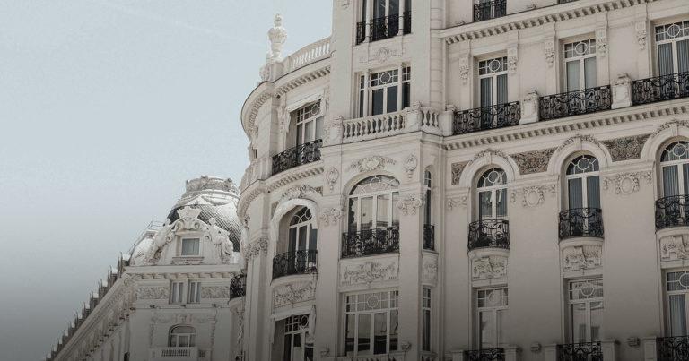 Los barrios exclusivos gozan de buena salud en España