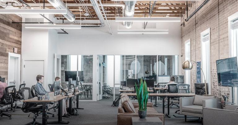 El impulso de las oficinas en la era híbrida