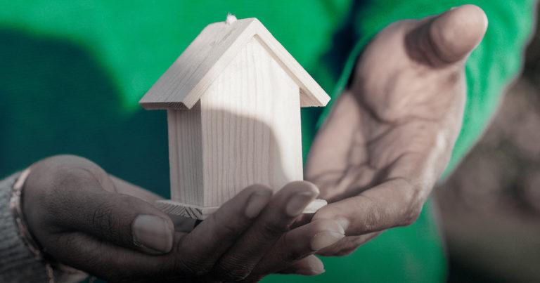 Las hipotecas sobre viviendas frenan su crecimiento en julio