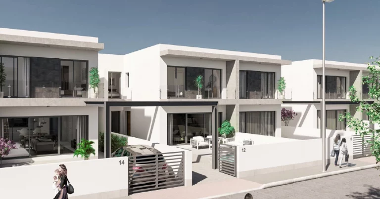 Invierte con un 10,5% de rentabilidad en 12 meses. Invest with a 10.5% return in 12 months.