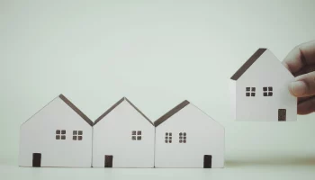 El uso del blockchain en bienes raíces es una realidad. The use of blockchain in real estate is a reality. 