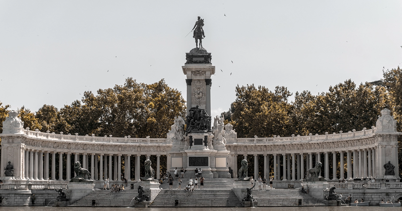 Madrid es la segunda capital europea más atractiva para la inversión inmobiliaria. Madrid is the second most attractive European capital for real estate investment. Madrid est la deuxième capitale européenne la plus attractive pour l’investissement immobilier. Madrid ist die zweitattraktivste europäische Hauptstadt für Immobilieninvestitionen. Madrid è la seconda capitale europea più attraente per gli investimenti immobiliari. Madrid é a segunda capital europeia mais atrativa para o investimento imobiliário.