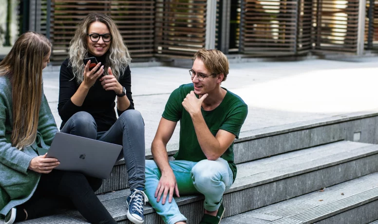 El auge de las residencias de estudiantes: demanda, rentabilidad y futuro. The rise of student housing: demand, profitability, and future. L'essor des résidences étudiantes : demande, rentabilité et avenir. Il boom delle residenze per studenti: domanda, redditività e futuro. O auge das residências de estudantes: procura, rentabilidade e futuro. Der Aufstieg der Studentenwohnheime: Nachfrage, Rentabilität und Zukunft. 