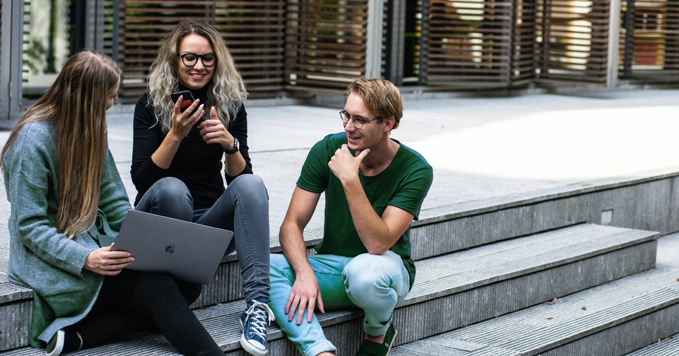 El auge de las residencias de estudiantes: demanda, rentabilidad y futuro. The rise of student housing: demand, profitability, and future. L'essor des résidences étudiantes : demande, rentabilité et avenir. Il boom delle residenze per studenti: domanda, redditività e futuro. O auge das residências de estudantes: procura, rentabilidade e futuro. Der Aufstieg der Studentenwohnheime: Nachfrage, Rentabilität und Zukunft.