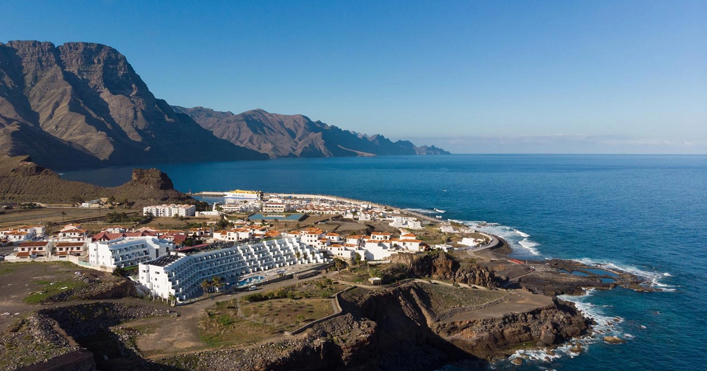 Invierte en un hotel en Canarias al 14% anual. Invest in a hotel in the Canary Islands at 14% per year. Investissez dans un hôtel aux îles Canaries avec un rendement annuel de 14 %. Investi in un hotel alle Isole Canarie con un rendimento annuo del 14%. Invista num hotel nas Ilhas Canárias com uma rentabilidade anual de 14%. Investieren Sie in ein Hotel auf den Kanarischen Inseln mit einer jährlichen Rendite von 14 %.