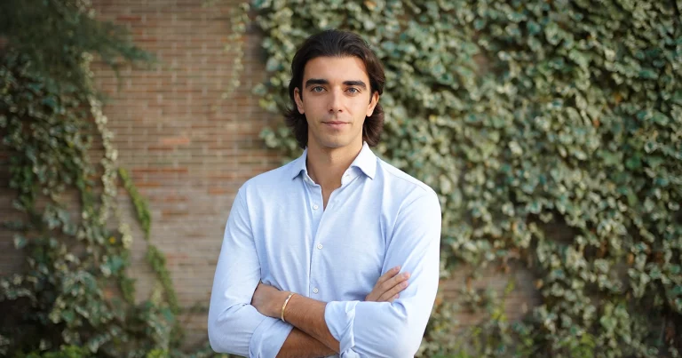 Silk Pay: el programa de fidelización y de pagos para inquilinos y propietarios. Silk Pay: The loyalty and payment program for tenants and property owners. Silk Pay : le programme de fidélisation et de paiement pour locataires et propriétaires. Silk Pay: il programma di fidelizzazione e di pagamento per inquilini e proprietari. Silk Pay: o programa de fidelização e de pagamentos para inquilinos e proprietários. Silk Pay: Das Treue- und Zahlungssystem für Mieter und Eigentümer.