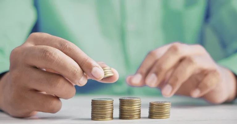 ¿Es rentable invertir en deuda pública? Is investing in public debt profitable? Est-il rentable d'investir dans la dette publique ? ¿È redditizio investire nel debito pubblico? É rentável investir em dívida pública? Ist es rentabel, in Staatsanleihen zu investieren?