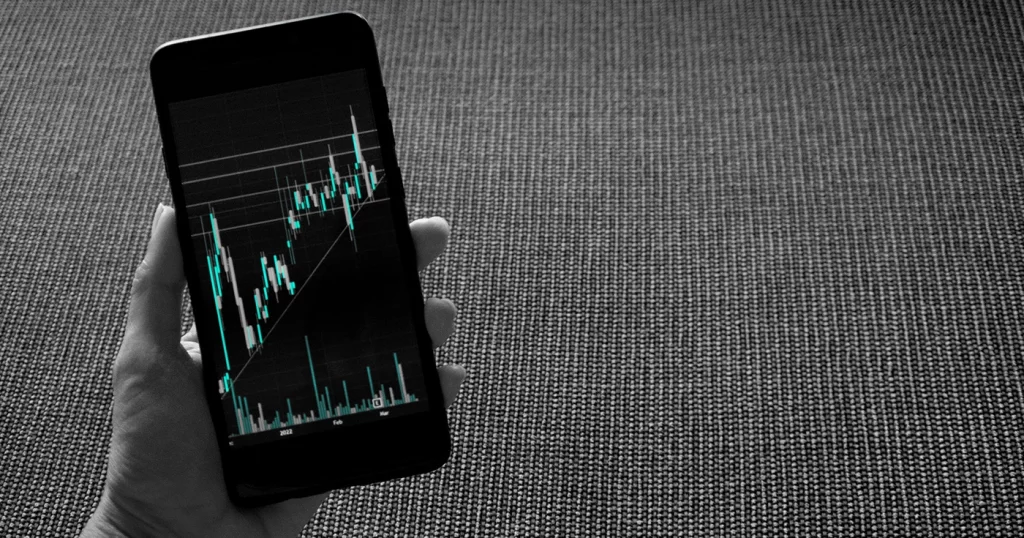 Por qué la inversión inmobiliaria resiste la volatilidad del mercado. Why Real Estate Investment Withstands Market Volatility. Pourquoi l’investissement immobilier résiste à la volatilité des marchés. Perché l’investimento immobiliare resiste alla volatilità dei mercati. Porque é que o investimento imobiliário resiste à volatilidade do mercado. Warum Immobilieninvestitionen der Marktvolatilität standhalten. 
