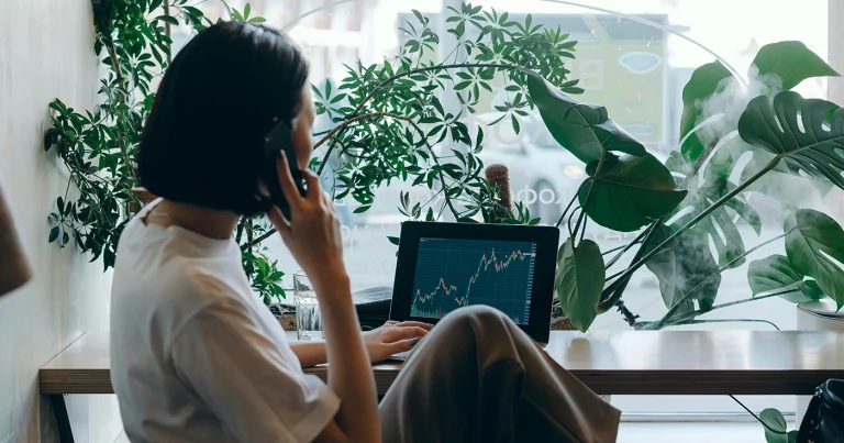 Cómo invertir bien: 5 claves de Daniel Lacalle para evitar errores. How to Invest Wisely: 5 Key Tips from Daniel Lacalle to Avoid Mistakes. Comment bien investir : 5 conseils clés de Daniel Lacalle pour éviter les erreurs. Come investire bene: 5 consigli chiave di Daniel Lacalle per evitare errori. Como investir bem: 5 dicas essenciais de Daniel Lacalle para evitar erros. Richtig investieren: 5 zentrale Tipps von Daniel Lacalle zur Vermeidung von Fehlern.