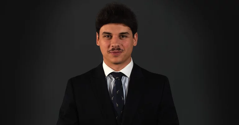 "El inversor institucional busca diversificación y eficiencia en la gestión". Institutional investors seek diversification and management efficiency. Les investisseurs institutionnels recherchent diversification et efficacité de gestion. Gli investitori istituzionali cercano diversificazione ed efficienza nella gestione. Os investidores institucionais procuram diversificação e eficiência na gestão. Institutionelle Investoren streben nach Diversifikation und effizientem Management.