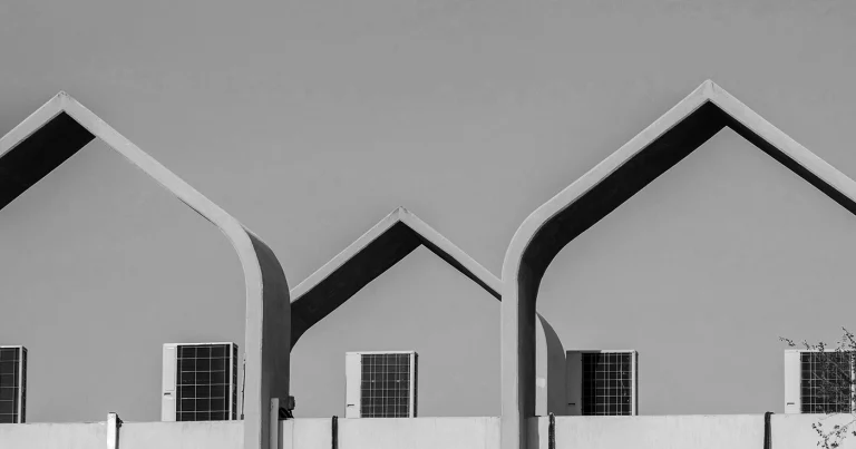 La inversión inmobiliaria en España sube un 44% hasta septiembre: sectores líderes. Real estate investment in Spain rises 44% through September: leading sectors. L’investissement immobilier en Espagne augmente de 44 % jusqu’en septembre : les secteurs leaders. Gli investimenti immobiliari in Spagna crescono del 44% fino a settembre: i settori leader. O investimento imobiliário em Espanha sobe 44% até setembro: setores líderes. Immobilieninvestitionen in Spanien steigen bis September um 44 %: führende Sektoren.