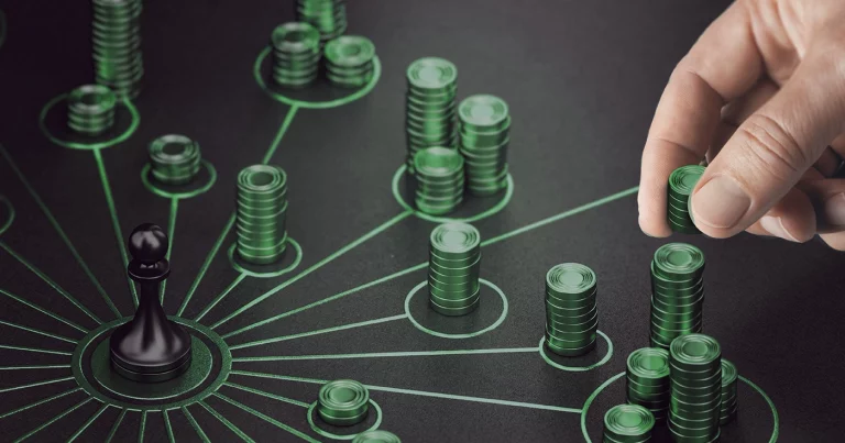 Inversión inmobiliaria diversificada: cómo equilibrar tu cartera entre crowdfunding, alquiler y SOCIMIs. Diversified real estate investment: how to balance your portfolio between crowdfunding, rental, and REITs. Investissement immobilier diversifié : comment équilibrer votre portefeuille entre crowdfunding, location et SIIC. Diversifizierte Immobilieninvestition: Wie du dein Portfolio zwischen Crowdfunding, Vermietung und SOCIMIs ausgleichst. Investimento immobiliare diversificato: come bilanciare il tuo portafoglio tra crowdfunding, affitto e SOCIMI. Investimento imobiliário diversificado: como equilibrar a tua carteira entre crowdfunding, arrendamento e SOCIMIs.