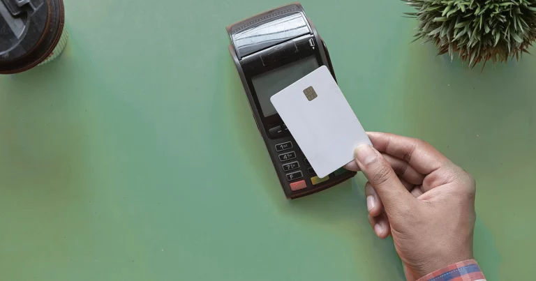 Waterfalls en proyectos de equity: por qué el reparto de beneficios importa (y mucho). Waterfalls in equity projects: why profit distribution matters (and a lot). Waterfalls dans les projets d’equity : pourquoi la répartition des bénéfices compte (beaucoup). Waterfalls in Equity-Projekten: Warum die Gewinnverteilung (sehr) wichtig ist. Waterfalls nei progetti di equity: perché la distribuzione dei profitti conta (e molto). Waterfalls em projetos de equity: porque a distribuição de lucros importa (e muito).