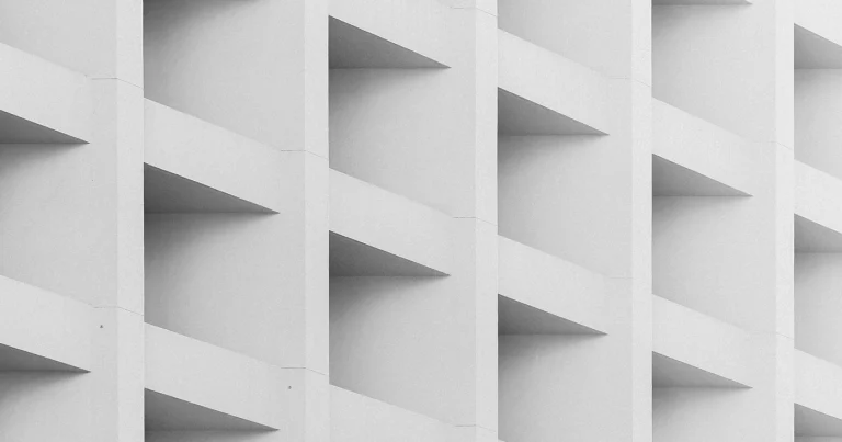 7 claves para analizar al promotor antes de invertir en inmobiliario. 7 key factors to analyze the developer before investing in real estate. 7 facteurs clés pour analyser le promoteur avant d’investir dans l’immobilier. 7 Schlüsselfaktoren zur Analyse des Projektentwicklers vor einer Immobilieninvestition. 7 fattori chiave per analizzare il promotore prima di investire nel settore immobiliare. 7 fatores-chave para analisar o promotor antes de investir em imobiliário