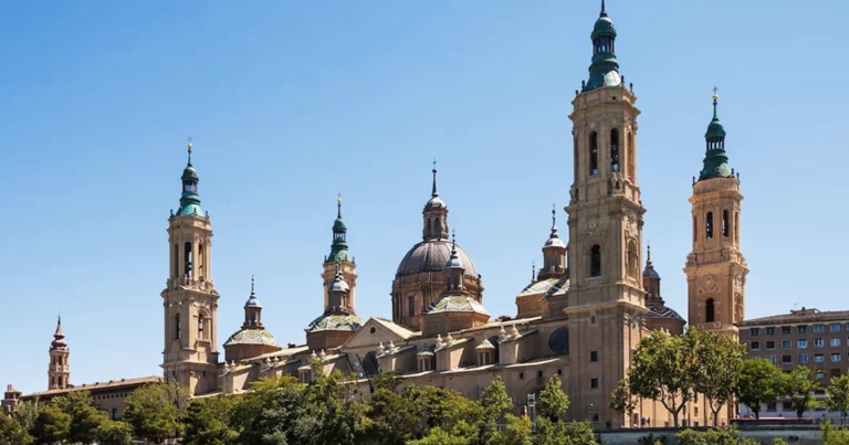 ¡Nueva propiedad! Invierte en vivienda en Zaragoza desde menos de 100.000€. New property! Invest in housing in Zaragoza from under €100,000. Nouveau bien ! Investissez dans l’immobilier résidentiel à Saragosse à partir de moins de 100 000 €. Neue Immobilie! In Wohnimmobilien in Zaragoza ab unter 100.000 € investieren. Nuova proprietà! Investire nel residenziale a Saragozza a partire da meno di 100.000 €. Novo imóvel! Investir em habitação em Saragoça a partir de menos de 100.000 €.