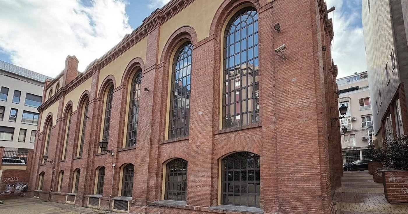 Inversión en oficinas en Madrid: proyecto Mazarredo II. Office investment in Madrid: Mazarredo II project. Investissement en bureaux à Madrid : projet Mazarredo II. Investimento in uffici a Madrid: progetto Mazarredo II. Investimento em escritórios em Madrid: projeto Mazarredo II. Büroinvestition in Madrid: Projekt Mazarredo II.