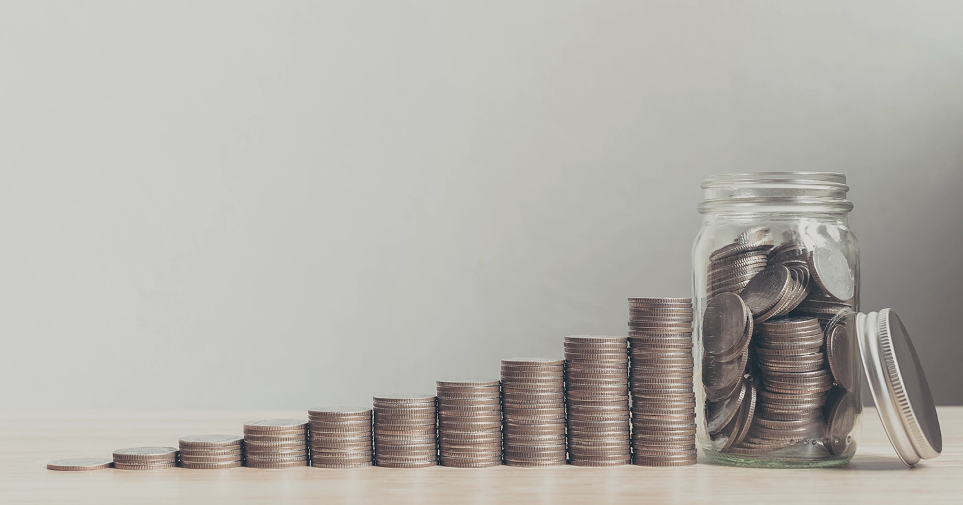 Cómo invertir 5.000 euros según tus objetivos y plazos. How to invest 5,000 euros for your goals and timeline. Comment investir 5 000 euros selon vos objectifs et délais. Come investire 5.000 euro in base a obiettivi e tempi. Como investir 5.000 euros conforme objetivos e prazos. 5.000 Euro investieren passend zu Zielen und Zeitraum.